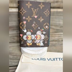 Vivi Passport Holder/Wallet With Dustbag